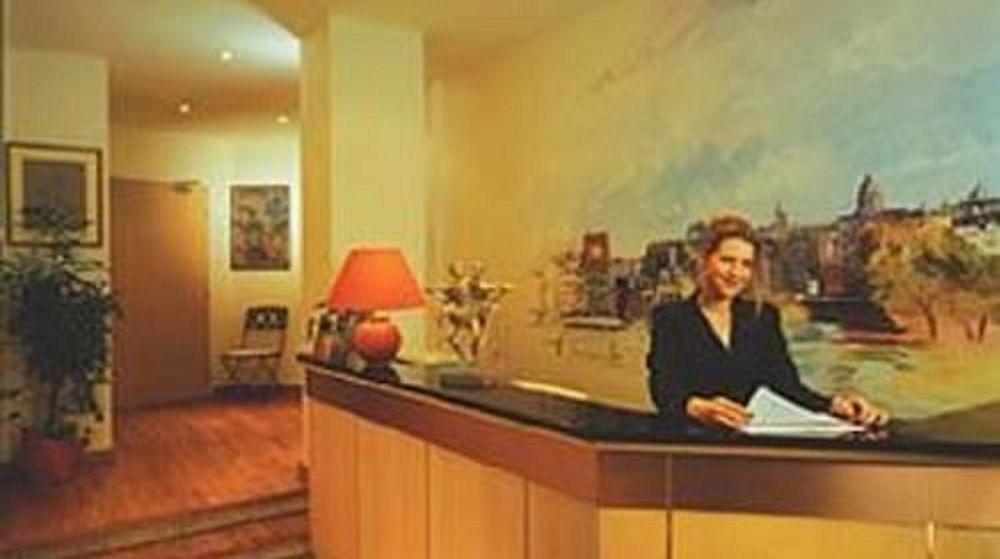 Grand Hotel Du Calvados - Opera Paris Dış mekan fotoğraf